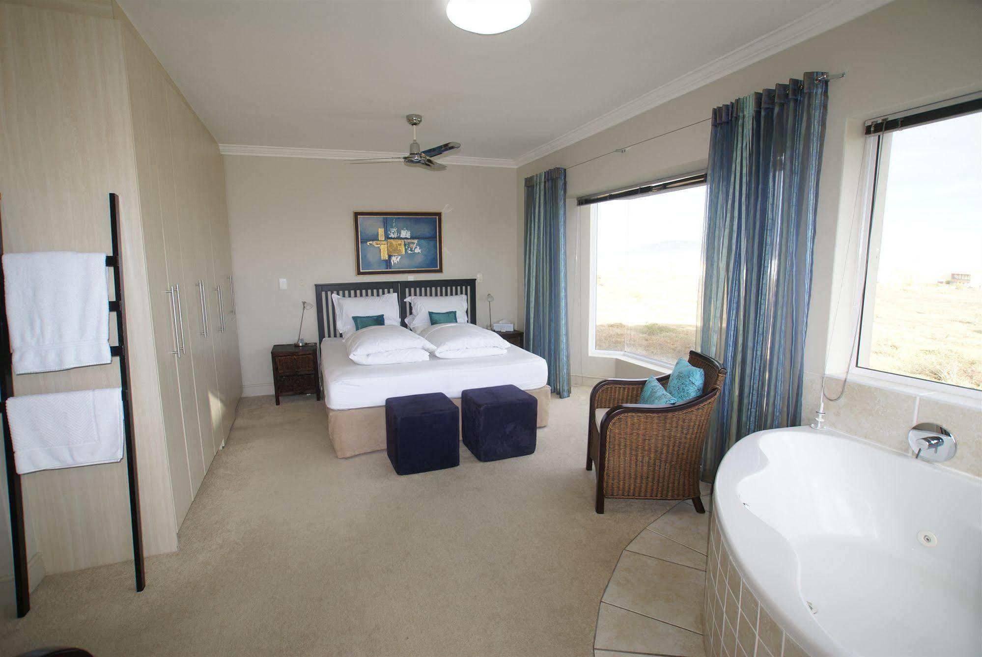 At The Rocks Langebaan Exterior foto